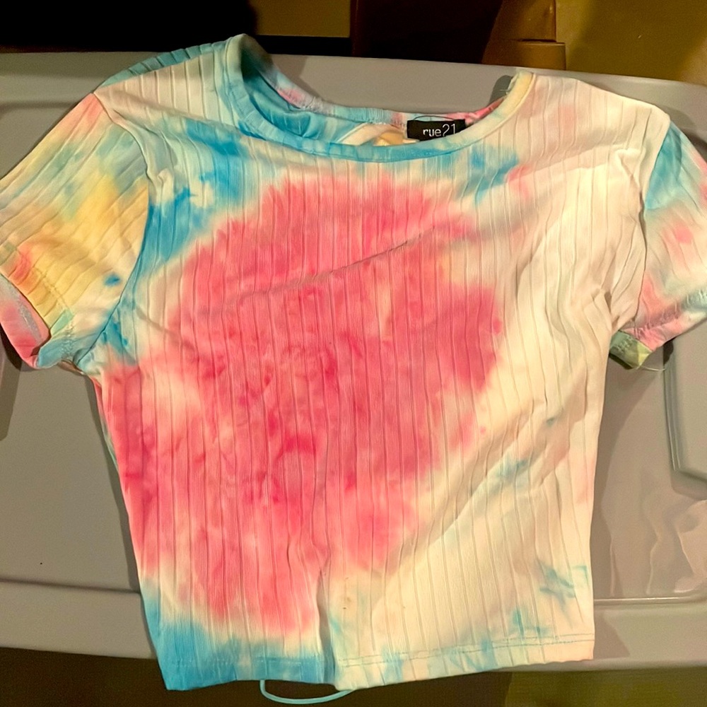 Rue 21 crop top